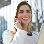 Sorriso smagliante: denti sensibili? Scopri come proteggerli. Cura dentale per sensibilità e benessere orale.